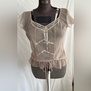 No brand, size M tan lace.